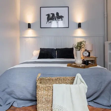 Moderne Proche Et Transports Lejlighed